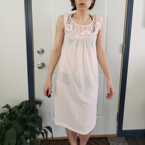 Vintage‎ Pink Nightgown